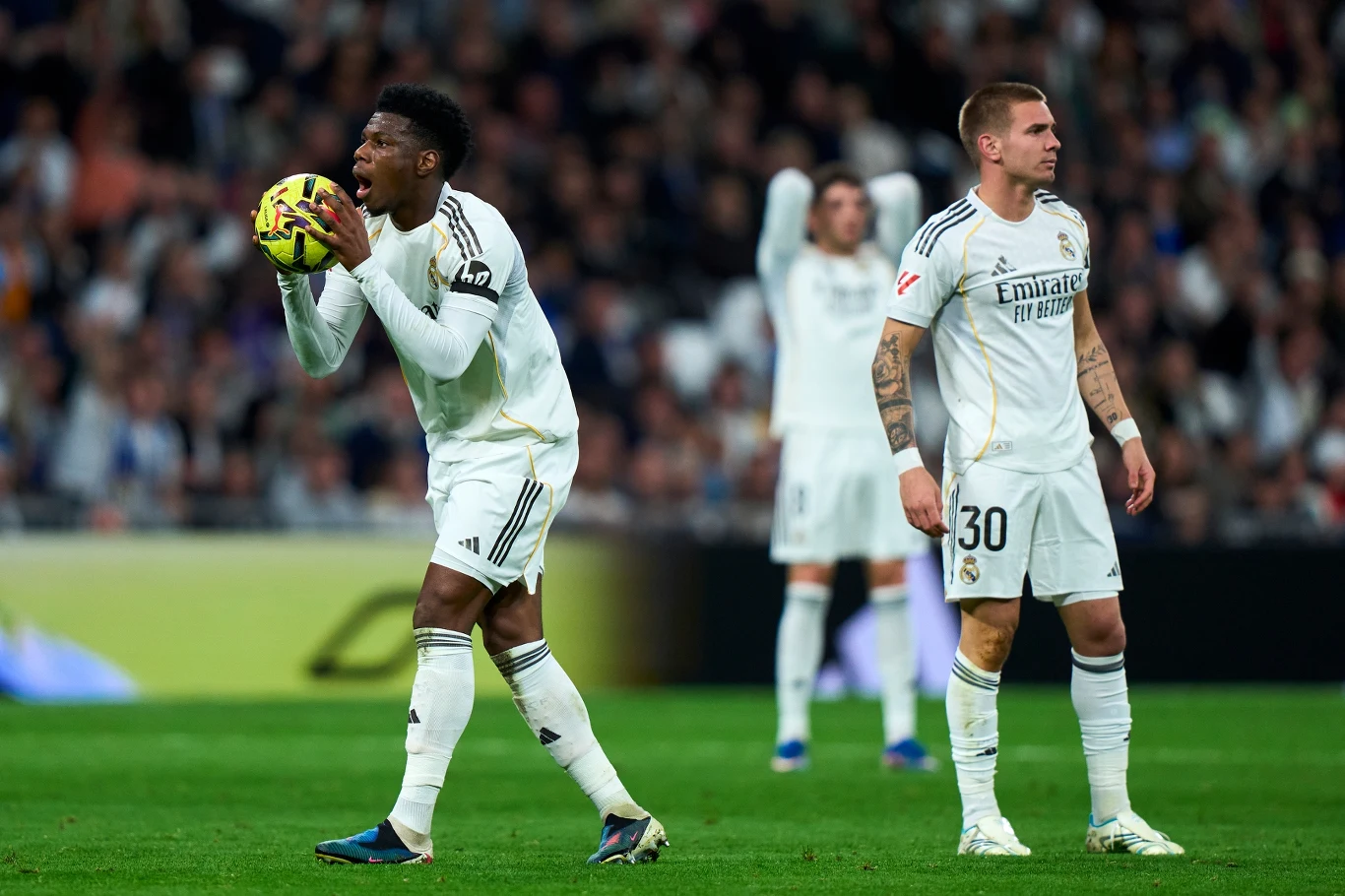 Real Madryt podejdzie niebawem do spotkania z Celtą Vigo mocno osłabiony. W jego szeregach zabraknie chociażby Franco Mastantuono (z prawej) article cover