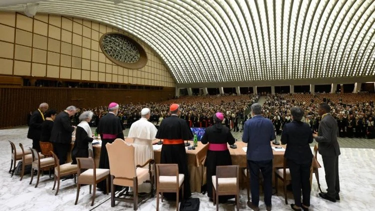 Prace Sekretariatu Generalnego Synodu Sekretariat Generalny Synodu