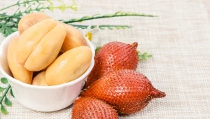 Nie omijaj w sklepie. "Pancerny" owoc dba o wzrok i obniża cukier