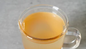 Woda z ziarenkami wpływa na poprawę odporności.