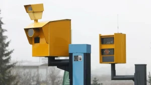 Jak uniknąć mandatu z fotoradaru? Najlepiej jadąc przepisowo - "sprytne" sposoby z internetu zwykle oznaczają dodatkowe problemy