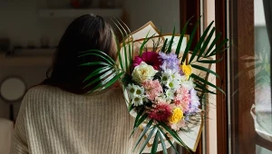 Polki o znaczeniu Dnia Kobiet: "Masz tu kwiatka i otrzyj nim sobie łzy"