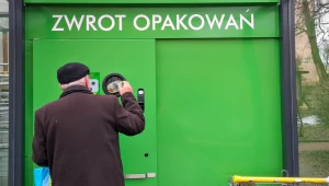 Nietypowa kradzież na Śląsku. Otworzył butelkomat, grozi mu do 10 lat
