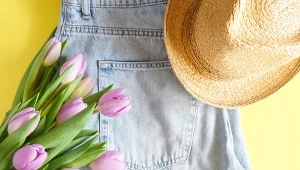 Te jeansy będą hitem wiosny. Szukaj w sieciówkach, zanim wszystkie wykupią 