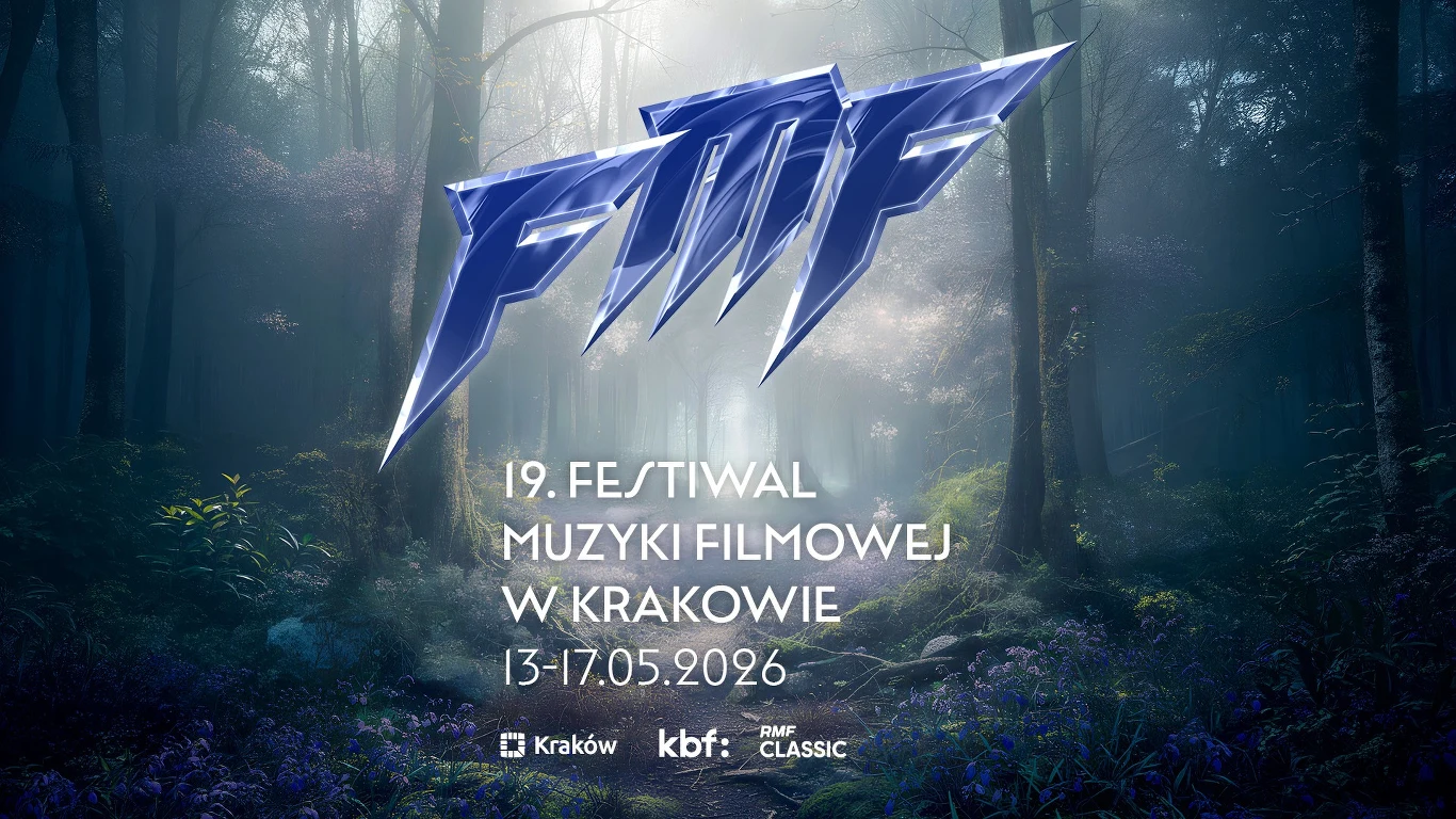 19. Festiwal Muzyki Filmowej w Krakowie rozpocznie się 13 maja 2026 roku Logo 19. Festiwalu Muzyki Filmowej w Krakowie na tle zamglonego lasu, z datą i logotypami partnerów.
