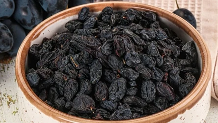 Przekąska, którą omijamy, a powinniśmy jeść regularnie. Zwłaszcza osoby starsze.