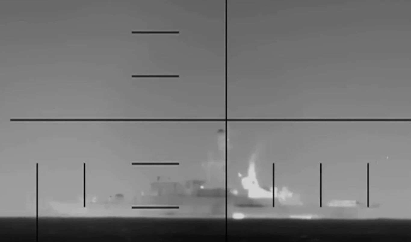 Historyczny incydent na Oceanie Indyjskim: US Navy storpedowała IRIS Dena Historyczny incydent na Oceanie Indyjskim. US Navy atakuje IRIS Dena