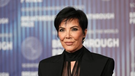 Kris Jenner ostatnio przyciąga wzrok z kilku powodów 