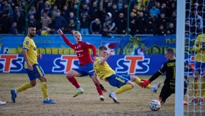 Historyczny mecz III-ligowca, Raków zaskoczony. Gol w 93. minucie