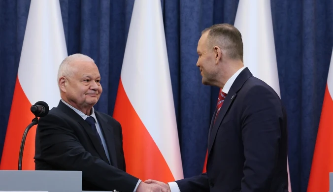 Leszek Skiba: Jeśli wypłata zysku przez Narodowy Bank Polski byłaby złamaniem Konstytucji, to bank - od ponad 20 lat co roku wypłacając zysk - łamałby Konstytucję. Wydaje mi się, że to opinia nieco absurdalna