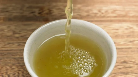 Ten napój dobrze działa na metabolizm i pracę nerek. 