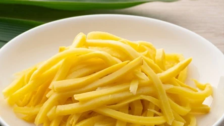 W polskiej kuchni są jeszcze rzadko używane, choć są skarbnicą witamin i minerałów. 