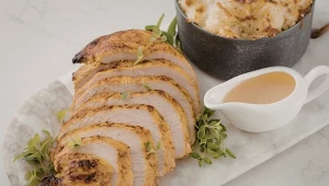 Mięso polecane przez dietetyków można jeść nawet 4 razy w tygodniu. Rolada to jedna z wielu propozycji jego przygotowania. 