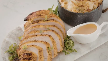 Mięso polecane przez dietetyków można jeść nawet 4 razy w tygodniu. Rolada to jedna z wielu propozycji jego przygotowania. 