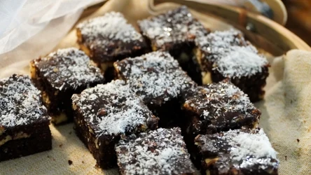 Kakaowy deser na bazie płatków owsianych i siemienia lnianego 