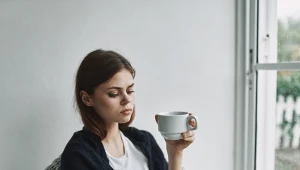 Zrób zaraz po przebudzeniu. Szybciej zwalczysz zmęczenie i rozdrażnienie