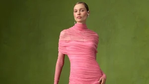 Kolekcja Kwiaty Nocy jest zaproszeniem do nieustannego odkrywania siebie na nowo, do bycia częścią większej całości bez rezygnacji z własnej unikatowości