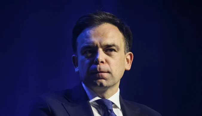 Minister finansów Andrzej Domański zapowiedział w porannym Graffiti w Polsat News, że rząd będzie analizować sytuację na rynku paliw w kontekście ewentualnego przedłużenia działania programu CPN