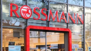 Rossmann sprzedaje te produkty za 0,99 zł. Promocja do wyczerpania zapasów