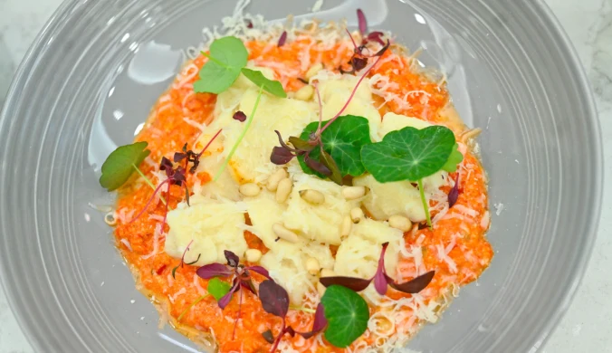 Kopytka w wersji deluxe, czyli gnocchi z pieczonych ziemniaków z paprykowym pesto