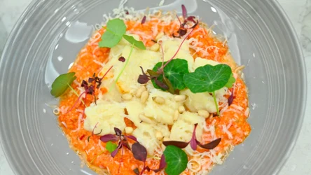 Kopytka w wersji deluxe, czyli gnocchi z pieczonych ziemniaków z paprykowym pesto