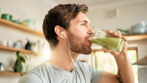 Odżywki białkowe to najczęściej wybierane suplementy przez mężczyzn. Co jeszcze wspiera kondycję i zdrowie mężczyzn?