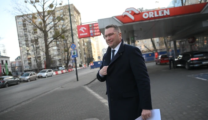 Przemysław Czarnek w pierwszej kolejności wziął się za piętnowanie wysokich cen na stacjach paliw