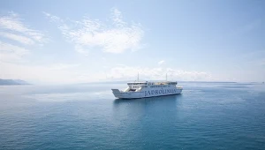 Raport Transport & Environment odnotowuje, że w 2023 roku ponad 1000 promów wyemitowało łącznie 13,4 mln ton CO2, a to odpowiada rocznej emisji 6,6 mln samochodów kierowców z Europy.