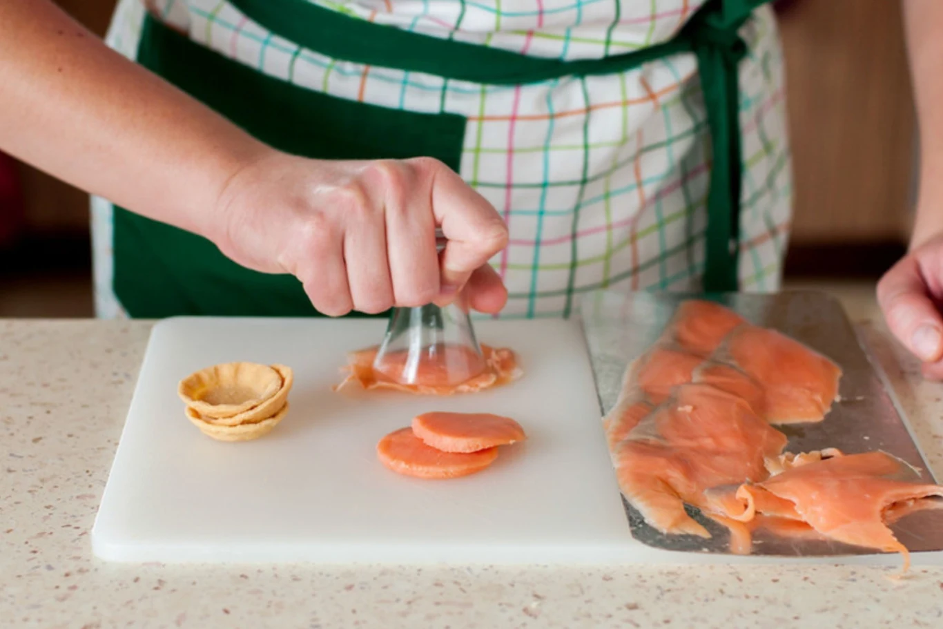 Na początku przygotuj łososia