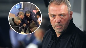 Groźna scena przed meczem Barcelony, kibic w niebezpieczeństwie. Flick ruszył