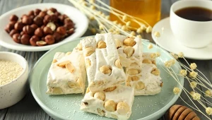 Nazywany hiszpańską chałwą przysmak - turron można przygotować w domu