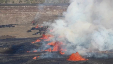 Wulkan Kilauea wznosi się na wysokość 1247 m n.p.m.