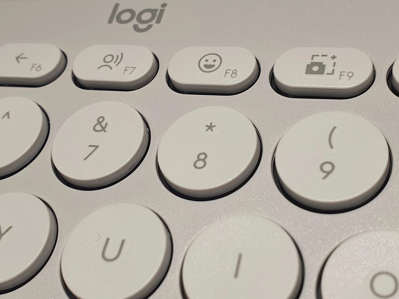 Logitech Pebble Keys 2 K380s