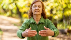 Praktyka baduanjin jest znana w Chinach od ponad 800 lat i do dziś jest popularna wśród osób w różnym wieku