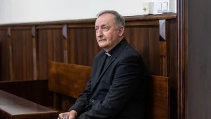 Biskup Andrzej Jeż w sądzie (zgoda na publikację wizerunku)