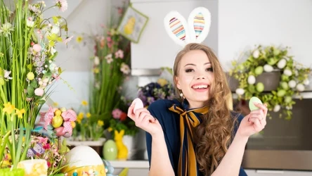 Według dawnych przesądów pewien kolor może przyciągnąć do naszego życia pieniądze. Trzeba go jednak założyć w Wielką Sobotę. 