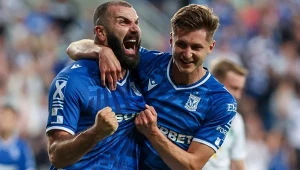 Do takich scen z udziałem Mikaela Ishaka (z lewej) zdążyliśmy już przywyknąć nie tylko na arenie pucharowej