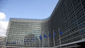 Komisja Europejska reaguje na spór o SAFE. Wiadomo, na kiedy szykują wypłatę