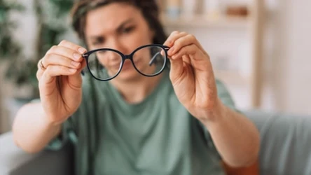 Profilaktyczna wizyta u okulisty to jeden z najprostszych sposobów, by przez długie lata widzieć świat wyraźnie