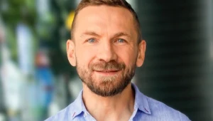 Kossakowski pojawił się na planie hitu TTV. A miał zniknąć z telewizji