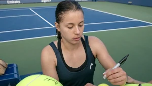 Trzeci polski finał WTA w sezonie. Trzy setbole, później 4:1 w drugim secie