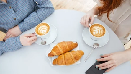 Przerwa na kawę i rogalika, czyli fika 