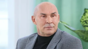 Saleta wprost o freak fightach. Nie gryzł się w język