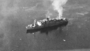 Zatopieni razem z statkiem. USA rozpoczynają poszukiwania 250 jeńców