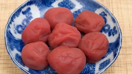 Śliwki umeboshi to jeden z sekretów długowieczności mieszkańców japońskiej Okinawy