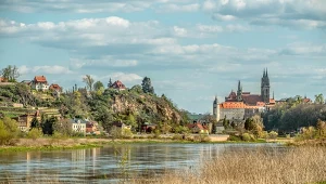 Ścieżka rowerowa wzdłuż Łaby, znana jako Elberadweg, od lat uznawana jest za jedną z najlepiej przygotowanych i najciekawszych tras rowerowych w Europie.