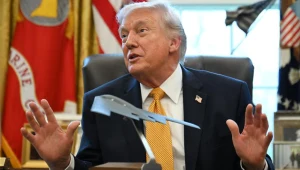 Trump wściekły na postawę NATO. "Popełnia bardzo głupi błąd"