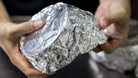 Większość ludzi nie potrafi korzystać z folii aluminiowej. Ty też zawsze używałeś jej źle?