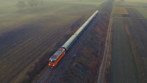 Zabytkowy pociąg PKP Intercity wyjechał na tory