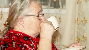 Wsyp do porannej kawy zamiast cukru. Jelita będą działać lepiej